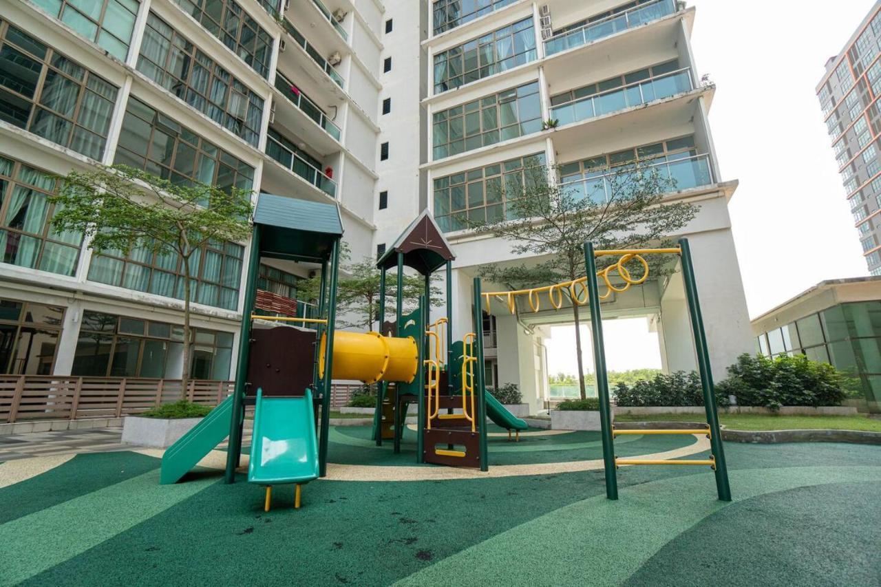 Apartment Mount Austin #palazio B1 Pool View 1-2pax #mspro